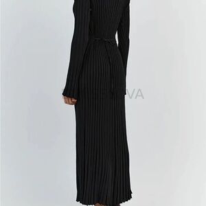 Elegant Black Pleated Maxi Dress DRESS LOVA